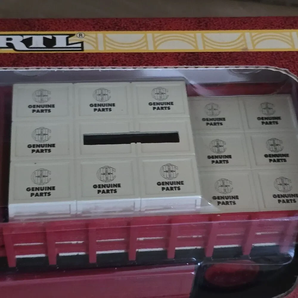 Ertl CASE 1930 Diamond ‘T’ Truck Die-Cast Metal Vehicle Coin Bank Red 1988
